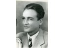 Fotografia: Franciszek Chmielowiec w garniturze.