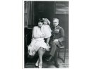 Fotografie Stanisława Belofa w mundurze chor. z rodziną.