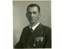 Fotografia: Józef Łęgowski w mundurze kpt. lotnictwa.