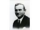 Fotografia: Zygmunt Kwiatkowski w ubraniu cywilnym.