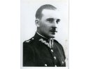 Fotografie Henryka Dąbrowskiego w mundurze.
