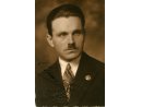 Fotografie Czesława Ciesielskiego oraz fotokopia kartki pocztowej wysłanej z Kozielska.