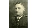 Fotografie: Czesław Dąbrowski w mundurze podporucznika.