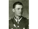 Fotografia: Kazimierz Adam Pstrągowski w mundurze podporucznika 57 pp.