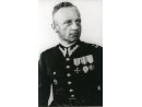 Fotografia: Jerzy Kazimierz Skrzywan w mundurze majora z odznaczeniami.