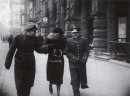 Fotografie: Ostabski Julian w mundurze podporucznika.