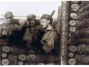 Fotografia - Andrzej Hałaciński i Józef Piłsudski w okopie pod Kostiuchnówką.
